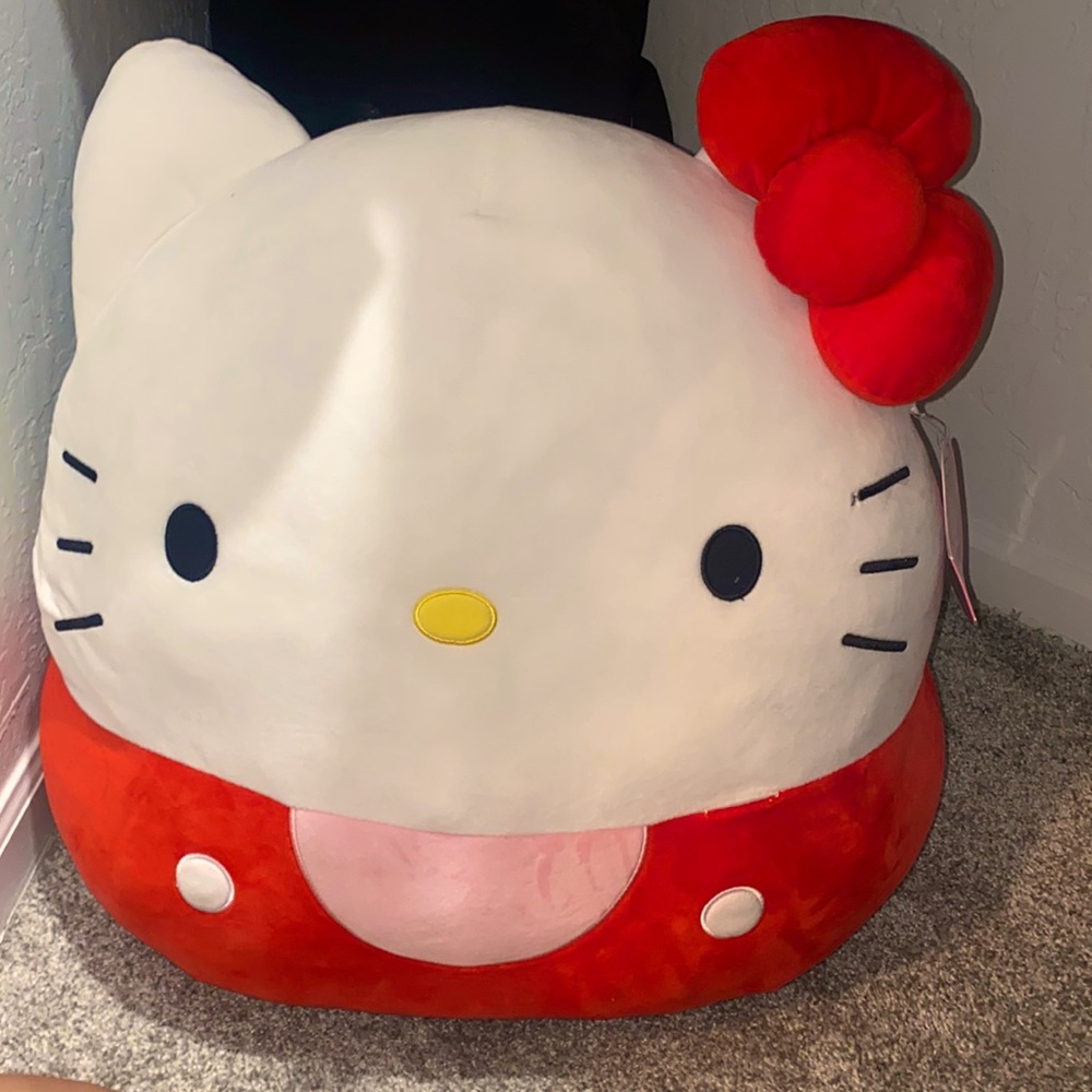 Hello kitty squishmallow 20 inch